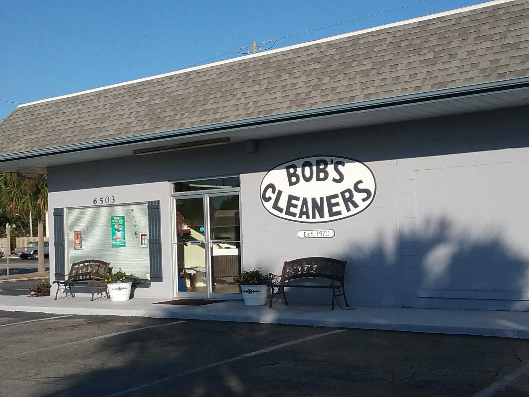 Front entrance with Bob's Cleaners sign